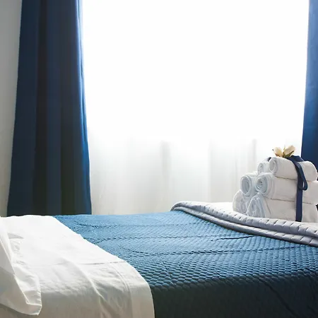 Photoguest Bed & Breakfast 3*