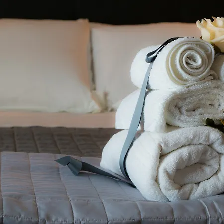 Photoguest Bed & Breakfast 3*